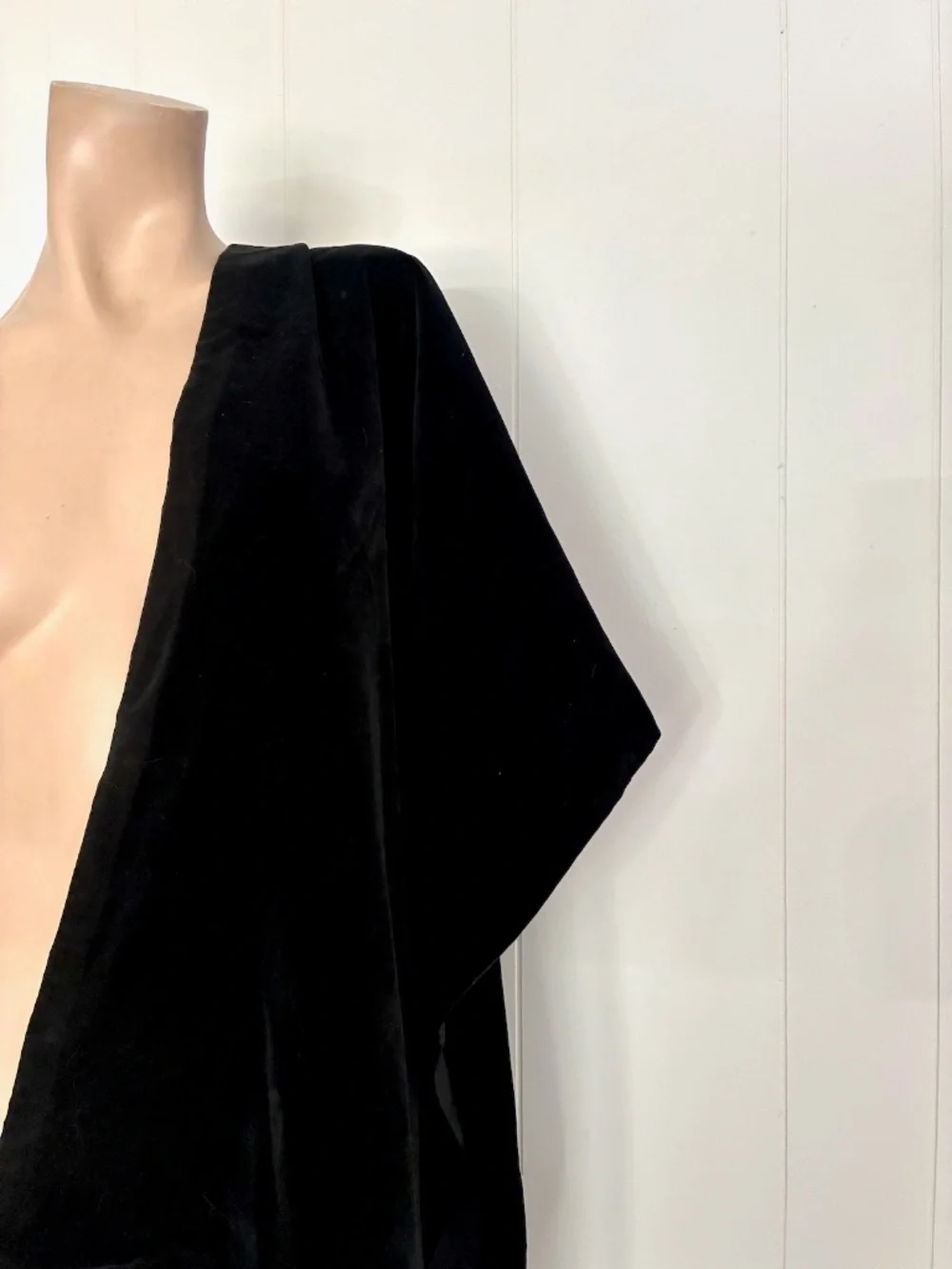 VTG 1960s Black Velvet Shawl Wrap w Fringe OS